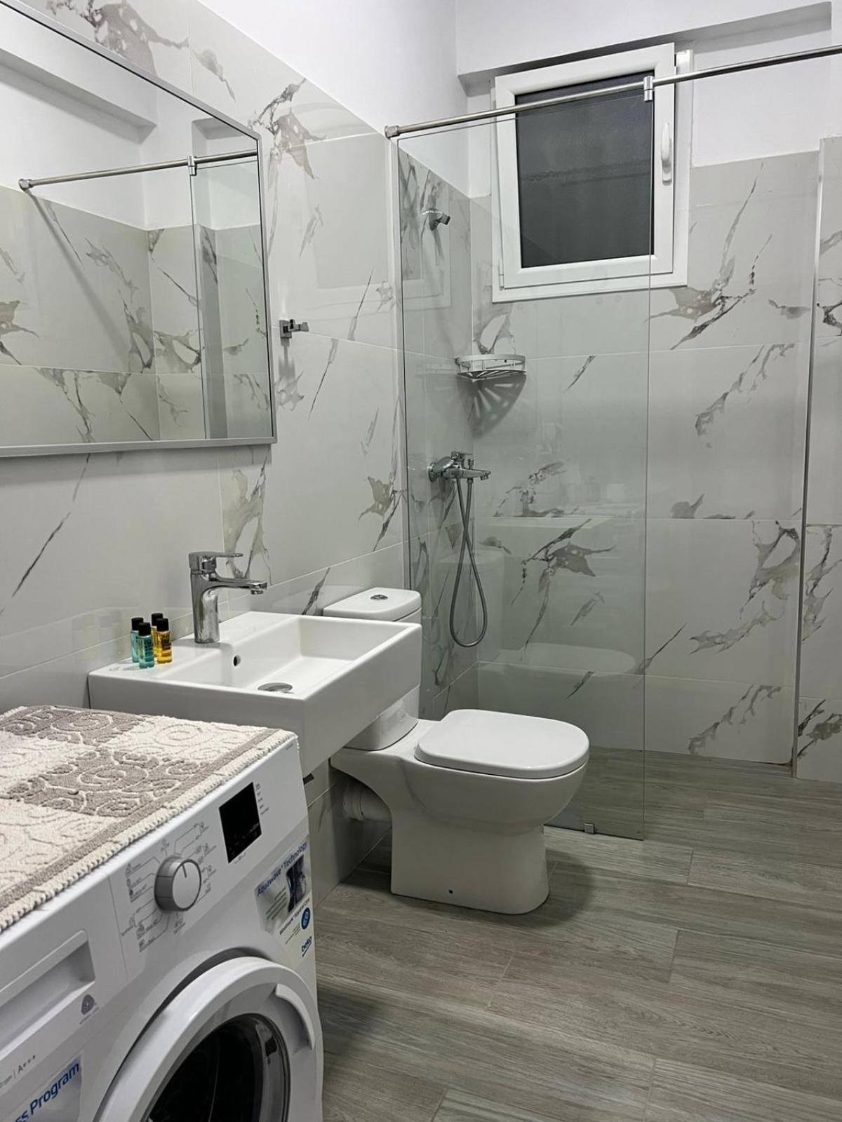 Villa Kristiana Sarandë Esterno foto